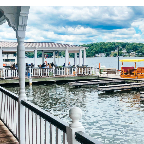 The Windlass Outdoor View of the Lake 